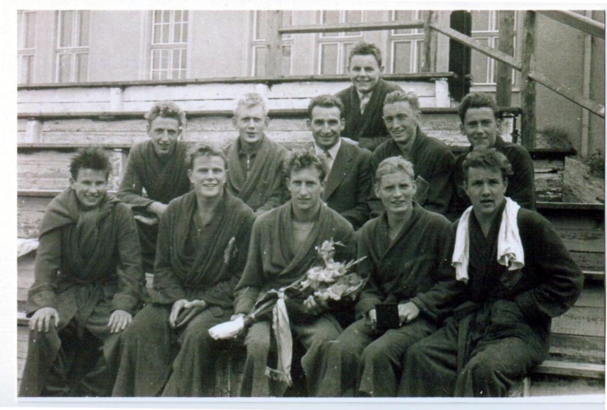 SC Aufbau Magdeburg Deutscher Jugendmeister im Wasserball im Stadion der Bauarbeiter 1957